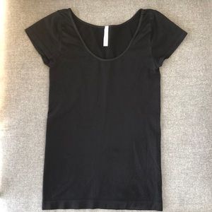Worn once - NIKIBIKI Seamless Short Sleeve Top